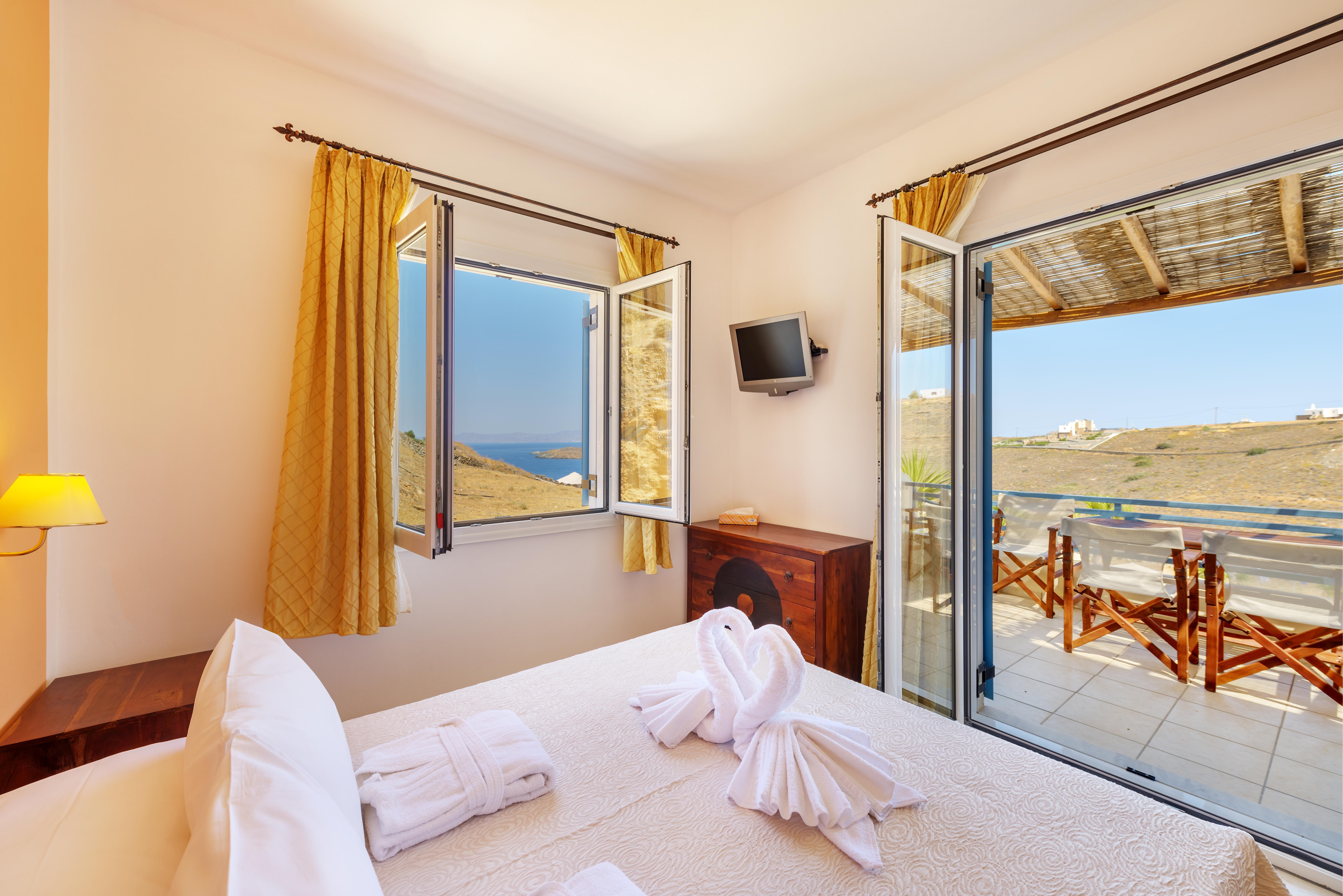 Sunrise Beach Suites Azolimnos Exterior foto
